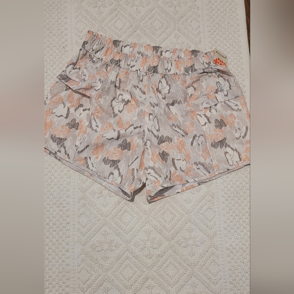 Free People Movement In The Wild Printed Shorts Ivory Combo - Picture 6 of 15